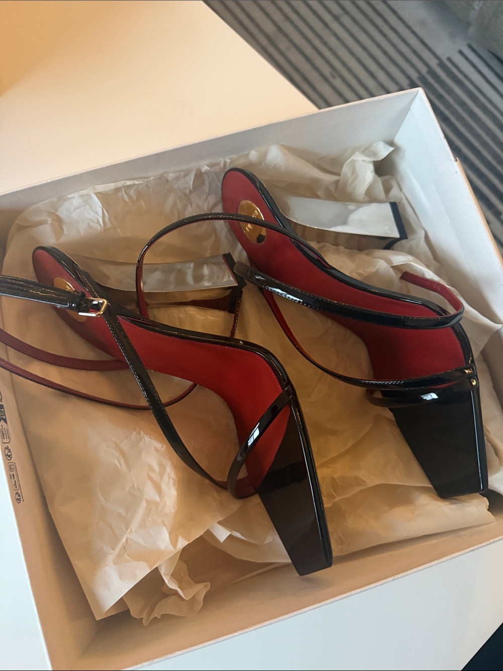 Saint Laurent Vernice Seta Soft Heels Size 39 -YSL great condition - Picture 4 of 5